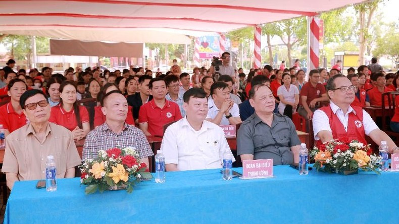 Numerosas actividades prácticas en Dak Lak por Mes Humanitario 2025 ảnh 1