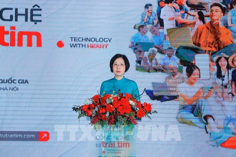 La directora general de la VNA, Vu Viet Trang, habla en el evento. (Foto:VNA) La directora general de la VNA, Vu Viet Trang, habla en el evento. (Foto:VNA)