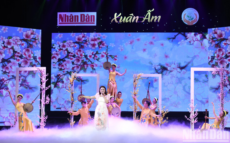 El programa tuvo como objetivo incentivar los esfuerzos de la comunidad en beneficio de ciudadanos con dificultades económicas. El programa tuvo como objetivo incentivar los esfuerzos de la comunidad en beneficio de ciudadanos con dificultades económicas.