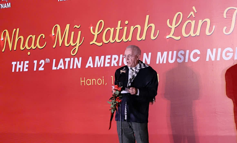 Noche de música latina propicia amistad entre Vietnam y países hispanohablantes ảnh 2 Noche de música latina propicia amistad entre Vietnam y países hispanohablantes ảnh 2