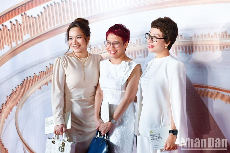 El premio atrajo la participación de más de 130 proyectos sociales. El premio atrajo la participación de más de 130 proyectos sociales.