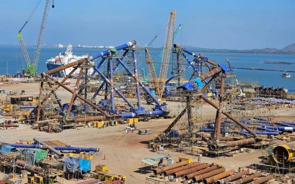 Una esquina del gran sitio de construcción en el puerto de PTSC en la ciudad de Vung Tau. (Foto: VNA) Una esquina del gran sitio de construcción en el puerto de PTSC en la ciudad de Vung Tau. (Foto: VNA)