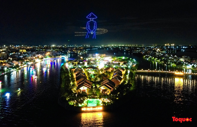 La inauguración del programa es un llamativo espectáculo de luces con drones. La inauguración del programa es un llamativo espectáculo de luces con drones.