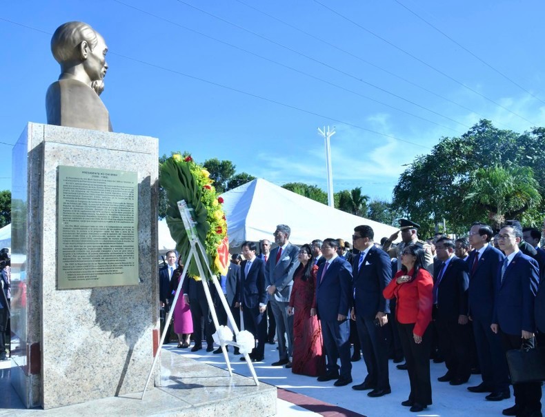 [Foto] Ceremonia de inauguración del Monumento al Presidente Ho Chi Minh en República Dominicana tras renovación ảnh 3
