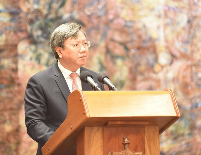 El embajador de Vietnam en Cuba, Le Quang Long, habla en el acto (Foto: VNA) El embajador de Vietnam en Cuba, Le Quang Long, habla en el acto (Foto: VNA)