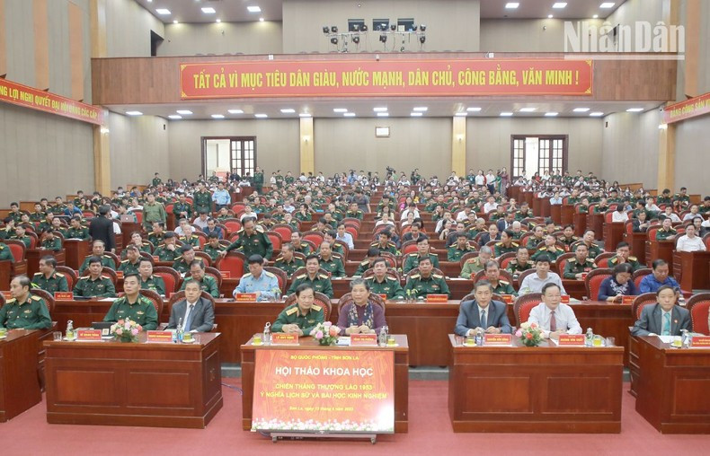 Asistentes al acto. Asistentes al acto.