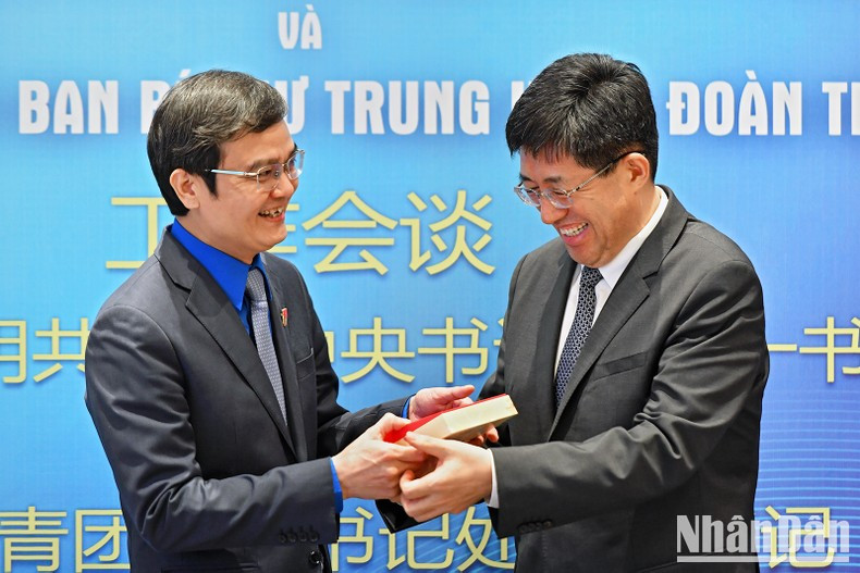 Ambiente cordial en el encuentro.