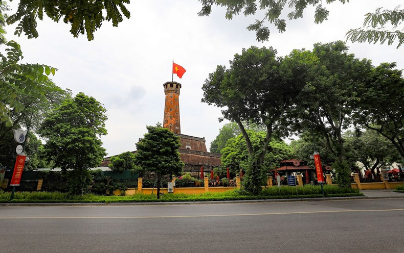 Torre de la bandera de Hanói. Torre de la bandera de Hanói.