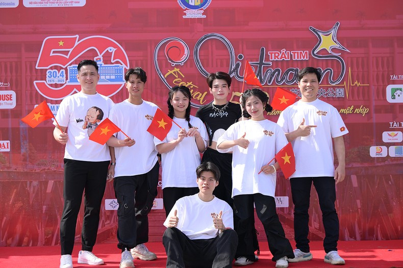 El evento atrae la atención de muchos jóvenes.