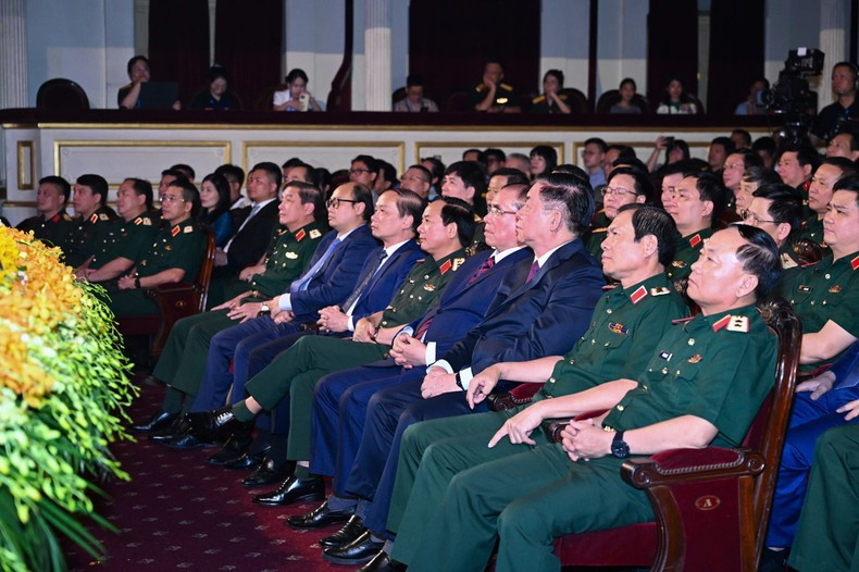 Líderes del Partido y del Estado en la cita. Líderes del Partido y del Estado en la cita.