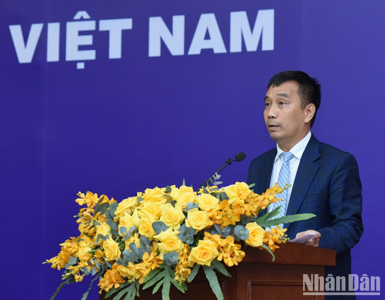 El presidente de la junta directiva de EVNNPT, Nguyen Tuan Tung.