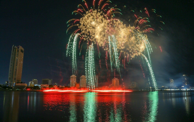 El espectáculo del equipo finlandés (Foto: baodautu.vn) El espectáculo del equipo finlandés (Foto: baodautu.vn)