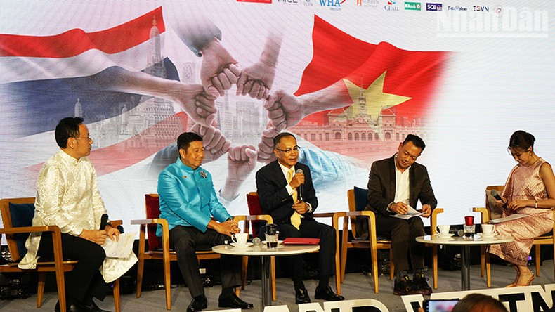 El embajador de Hanói en Bangkok, Phan Chi Thanh, interviene en el evento (Foto: Dinh Truong)