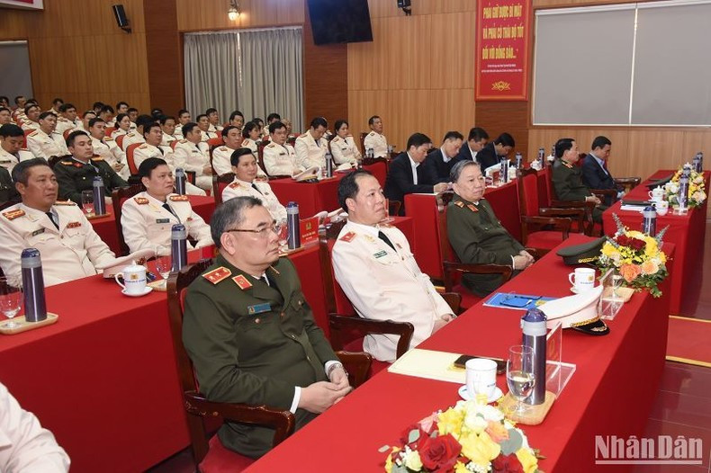 Delegados asistentes a la conferencia. Delegados asistentes a la conferencia.