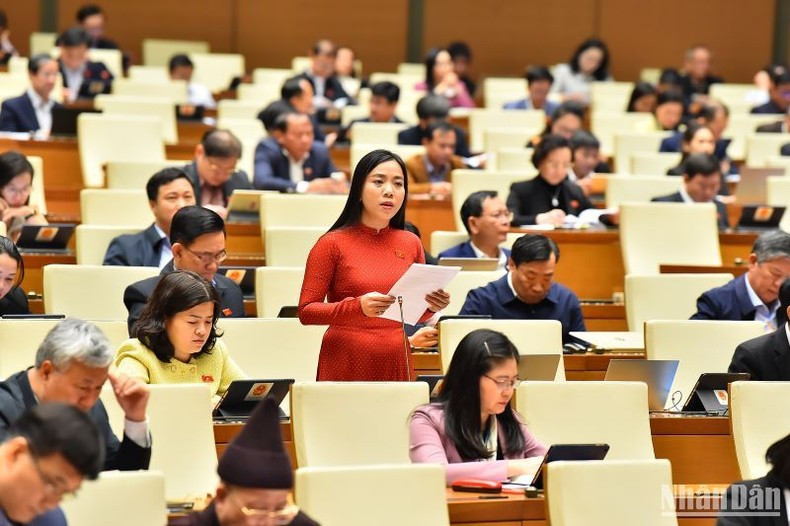 Una diputada interviene en el evento. Una diputada interviene en el evento.