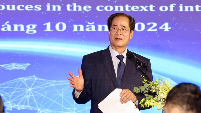 Dao Manh Hung, presidente de la Asociación de Capacitación en Turismo de Vietnam, interviene en la cita. Dao Manh Hung, presidente de la Asociación de Capacitación en Turismo de Vietnam, interviene en la cita.