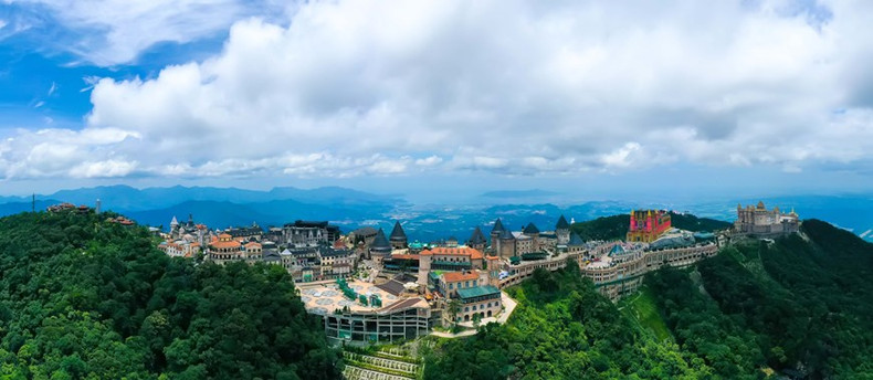 Sun World Ba Na Hills constituye una atracción turística. Sun World Ba Na Hills constituye una atracción turística.