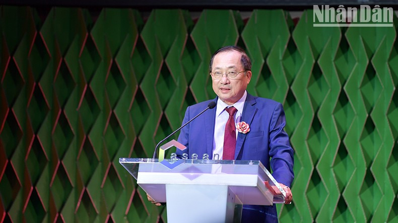 El jefe de la Asociación de Amistad Vietnam-Tailandia, Nguyen Van Thanh, habla en el acto (Foto: Dinh Truong)