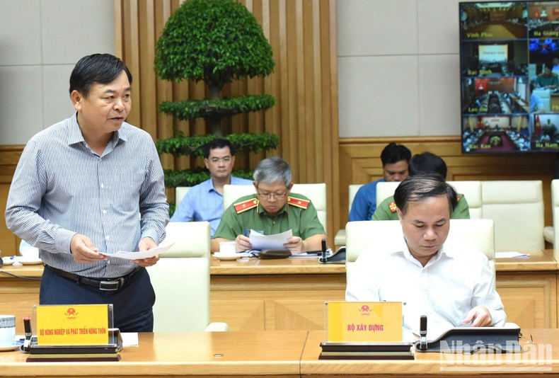 Representante del Ministerio de Agricultura y Desarrollo Rural interviene en el acto.