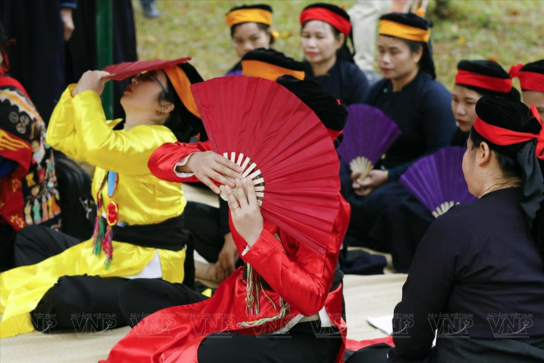 La realización de los rituales en el festival.