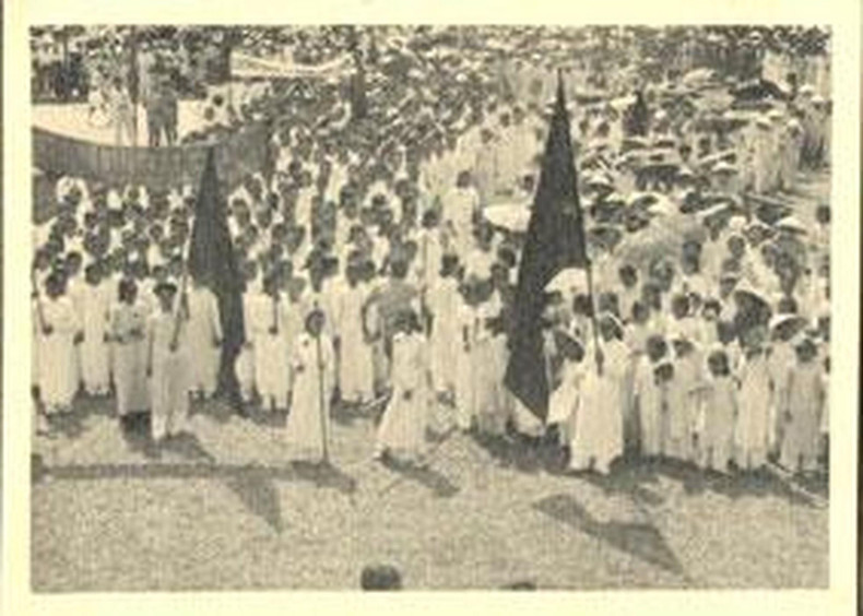 Mujeres urbanas y rurales en el Día de la Independencia. (Fotografía: Museo de Ho Chi Minh) Mujeres urbanas y rurales en el Día de la Independencia. (Fotografía: Museo de Ho Chi Minh)