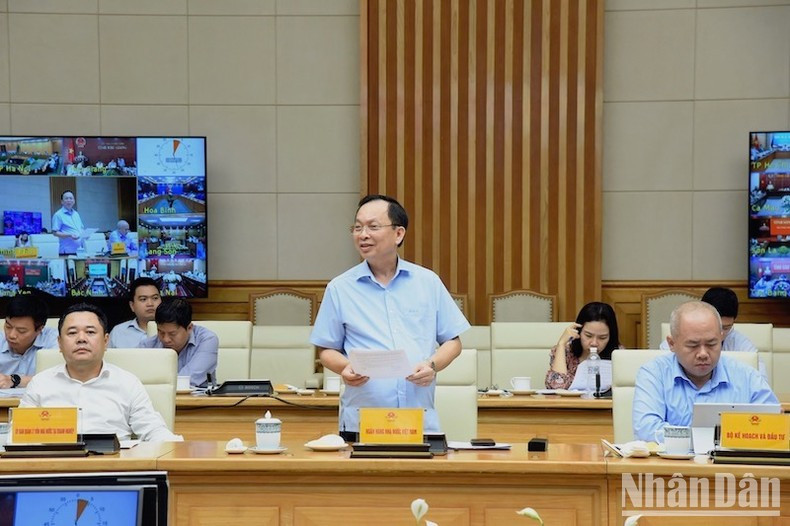 Un representante del Banco Estatal.