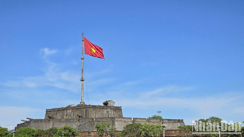 Torre de Bandera en la Ciudadela Imperial de Hue, en la ciudad de Hue, de la provincia central de Thua Thien-Hue.