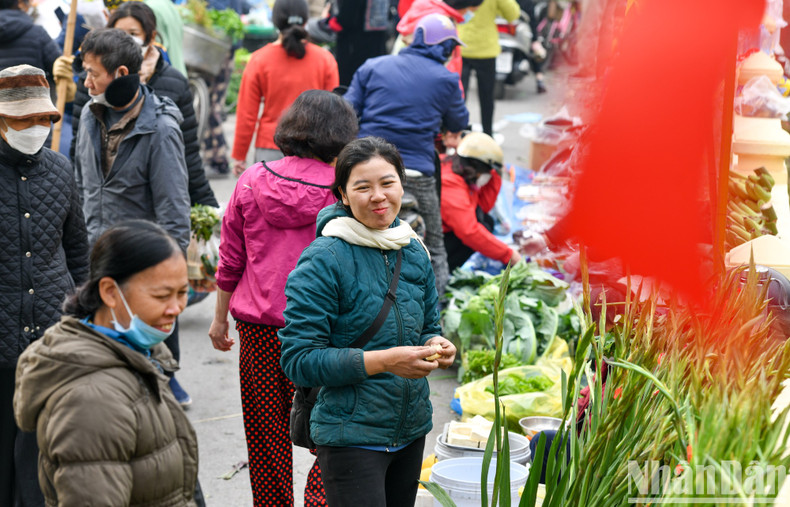 La atmósfera de compraventa a escasas horas del momento de llegar el Año Nuevo Lunar.