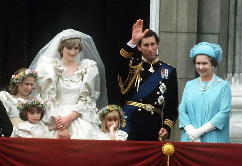 La soberana el día de la boda de Carlos y Lady Diana, en 1981. (Fotografía: Princess Diana Archive/Getty Images) La soberana el día de la boda de Carlos y Lady Diana, en 1981. (Fotografía: Princess Diana Archive/Getty Images)