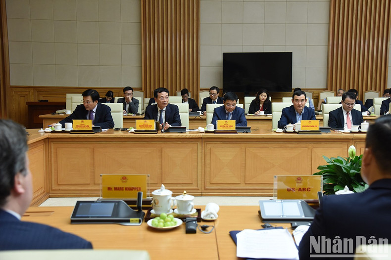 El ministro de Información y Comunicación, Nguyen Manh Hung. El ministro de Información y Comunicación, Nguyen Manh Hung.