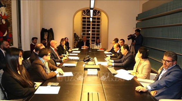 Delegados en el Foro económico Vietnam-Turín. (Fotografía: VNA)