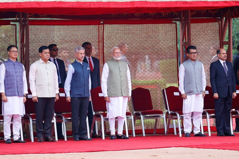 Representantes de la India. Representantes de la India.