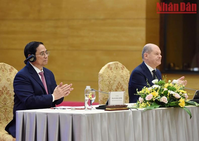 Los dos dirigentes copresiden la reunión. Los dos dirigentes copresiden la reunión.