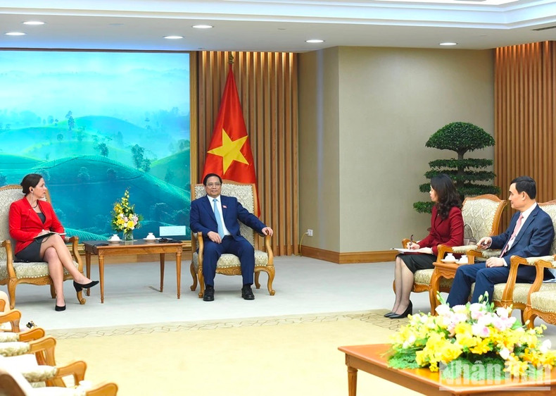 Funcionarios del Gobierno vietnamita. Funcionarios del Gobierno vietnamita.