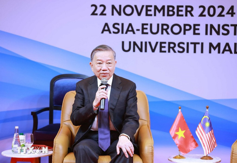 El dirigente vietnamita tiene la palabra.