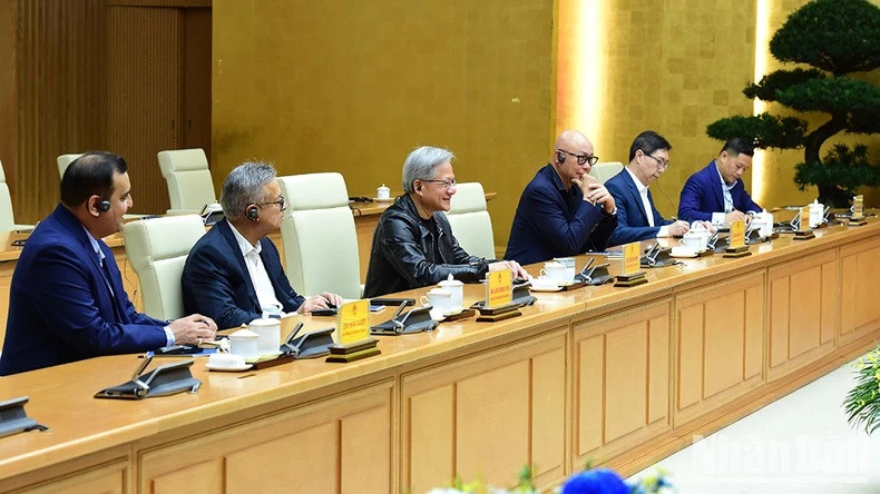 Huang y sus acompañantes. Huang y sus acompañantes.