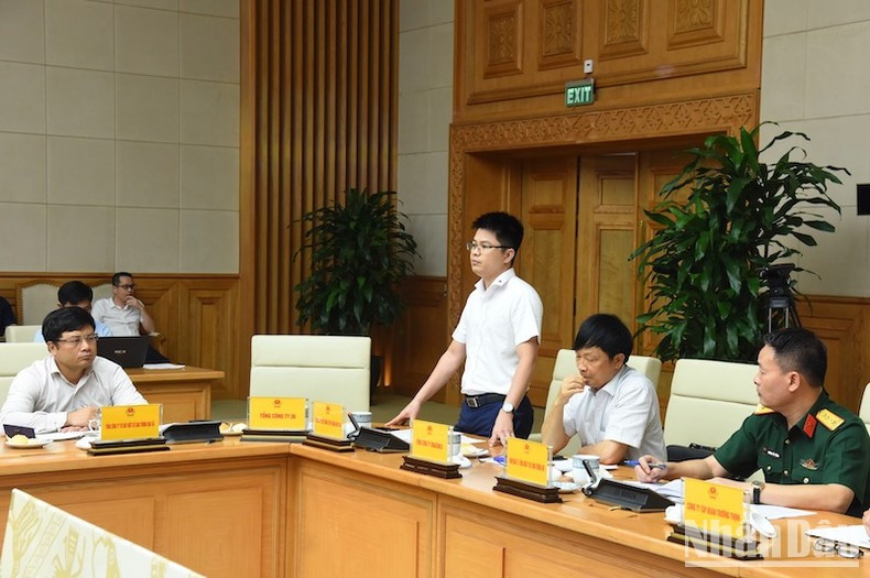 Delegados de las empresas encargadas de dichos proyectos aportan sus opiniones.