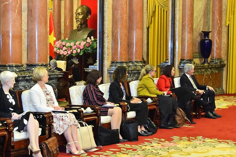 Delegados del país oceánico. Delegados del país oceánico.