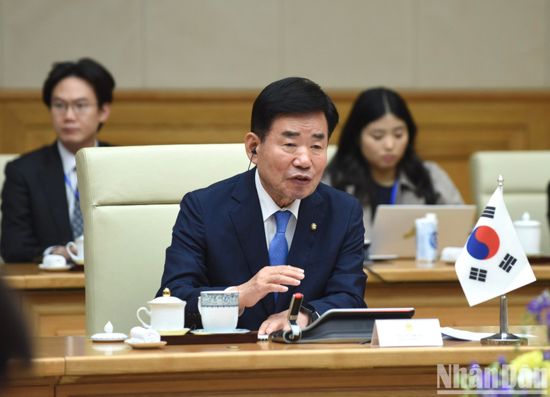 El presidente de la Asamblea Nacional del país esteasiático habla en la reunión. El presidente de la Asamblea Nacional del país esteasiático habla en la reunión.