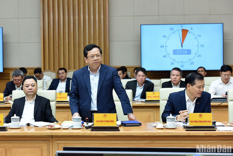 El subjefe de la Comisión de Asuntos Económicos del Comité Central del PCV Nguyen Duc Hien. El subjefe de la Comisión de Asuntos Económicos del Comité Central del PCV Nguyen Duc Hien.