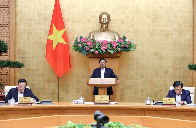 El primer ministro de Vietnam, Pham Minh Chinh, dirige la sesión.