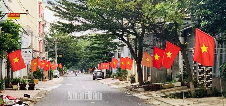 [Foto] Atmósfera festiva por Día Nacional llega a zonas más remotas de la Altiplanicie vietnamita ảnh 2