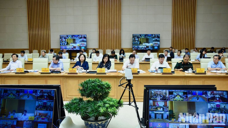 Panorama de la cita en Hanói. Panorama de la cita en Hanói.