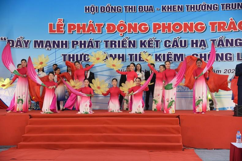 Espectáculo inaugural de la ceremonia. Espectáculo inaugural de la ceremonia.