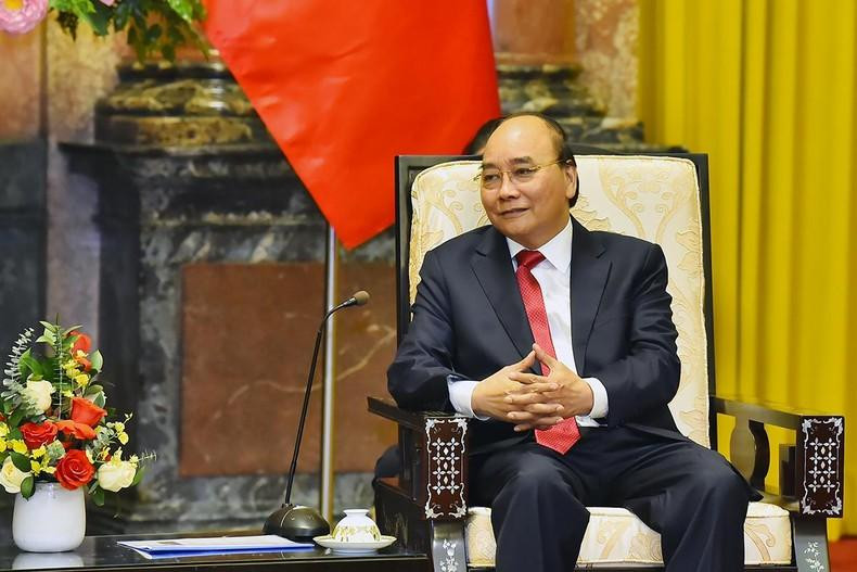 Xuan Phuc da sus palabras. Xuan Phuc da sus palabras.