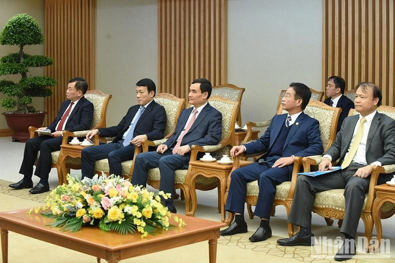 Representantes de los sectores, ministerios e instituciones de Vietnam. Representantes de los sectores, ministerios e instituciones de Vietnam.