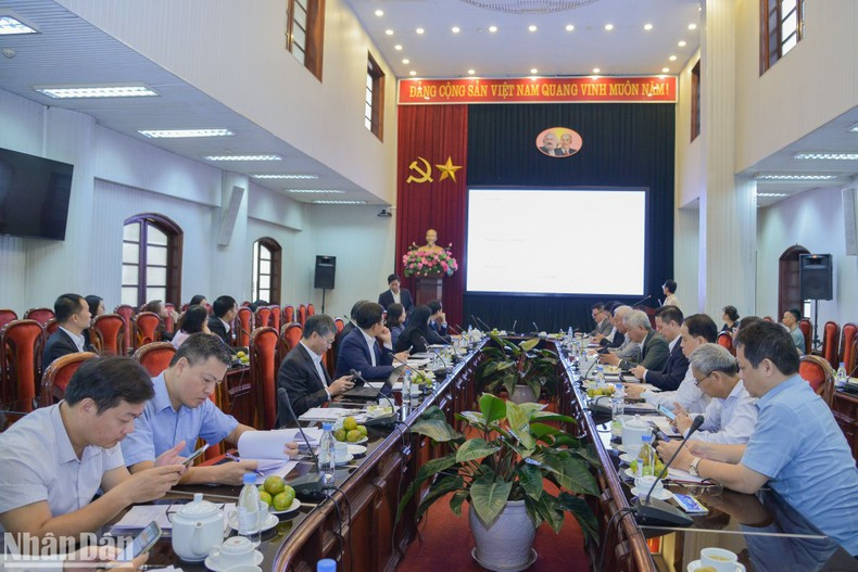 Panorama del conversatorio. (Fotografía: Nhan Dan) Panorama del conversatorio. (Fotografía: Nhan Dan)