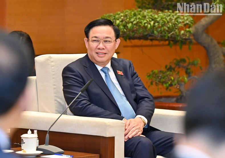 El presidente de la Asamblea Nacional anfitriona, Vuong Dinh Hue. El presidente de la Asamblea Nacional anfitriona, Vuong Dinh Hue.