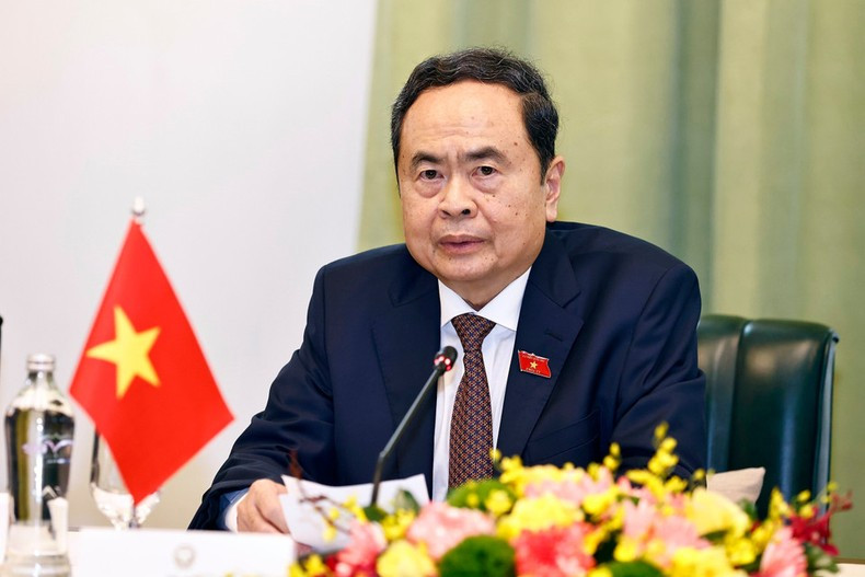 El máximo legislador de Vietnam en el encuentro. El máximo legislador de Vietnam en el encuentro.