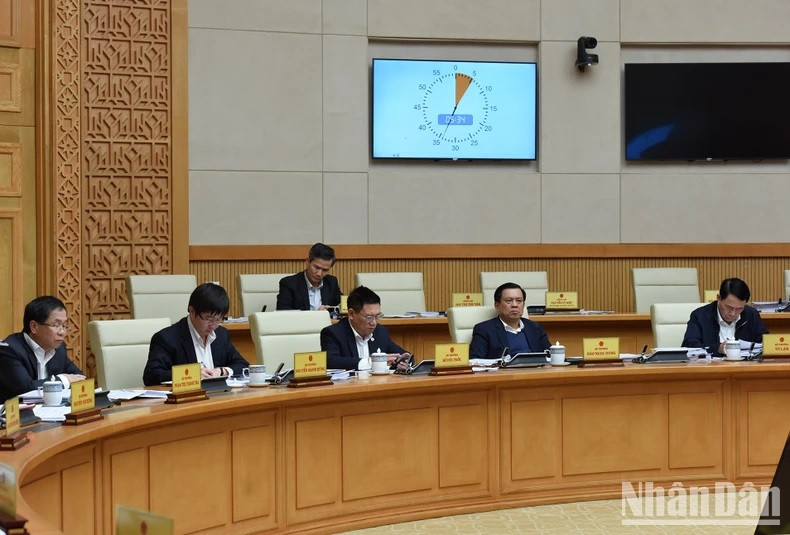 Jefes de los sectores participantes en la reunión.